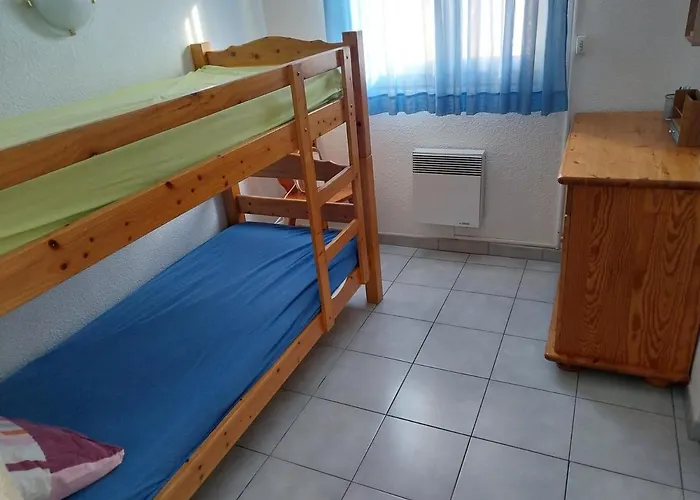 Apartament Les Elmes 3 *