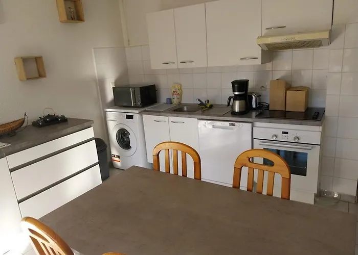 Les Elmes 3 Apartament *